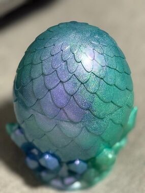 Dragon egg box
